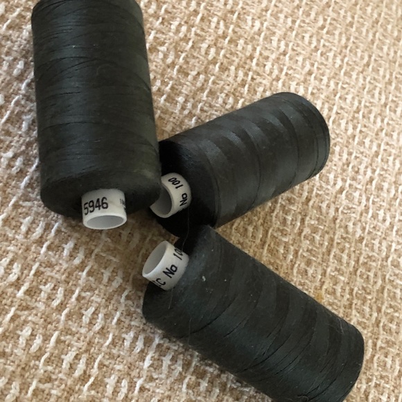 3. new spools charcoal grey thread - Picture 11 of 11